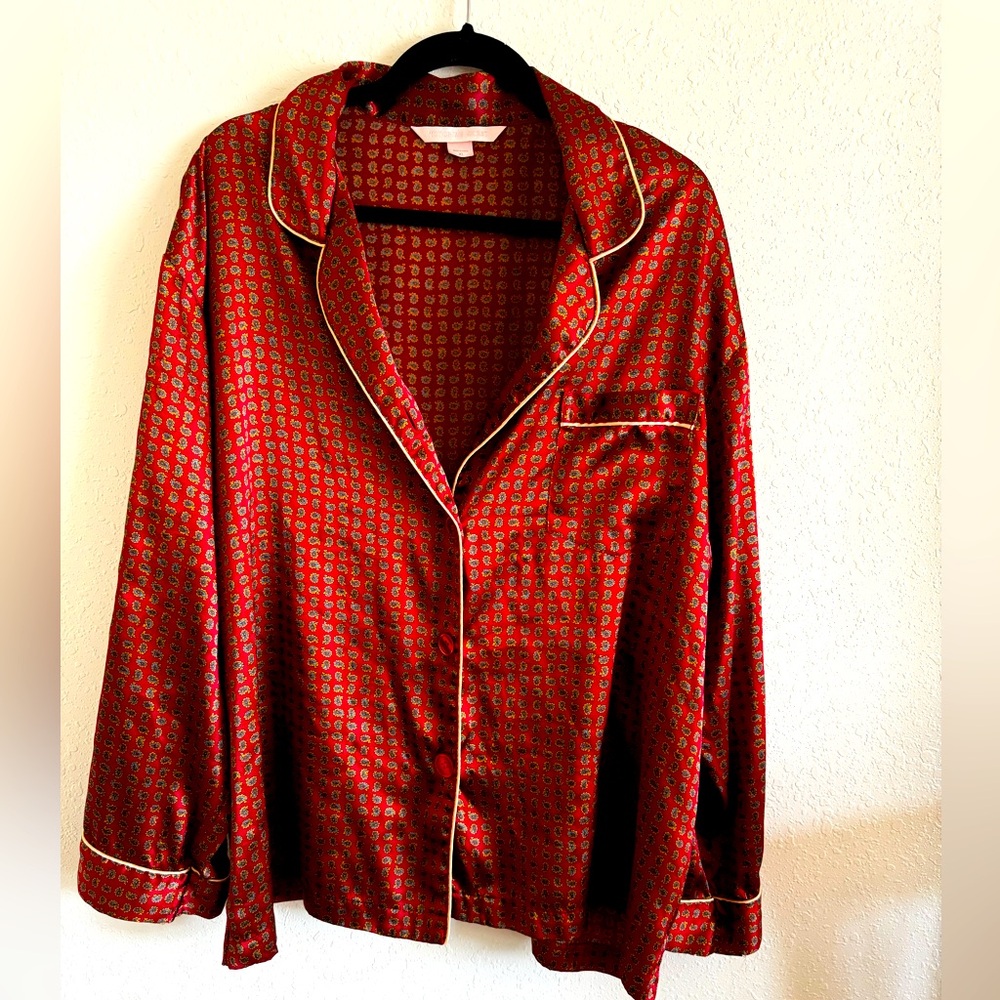 VICTORIA'S SECRET Satin Pajama Top Red Paisley EUC